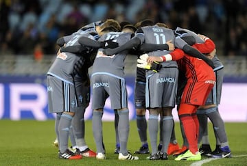 Celta Vigo in a huddle prior to the Real Sociedad game on Sunday night in LaLiga