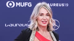 Nadia Comaneci posa en la alfombra roja de los Premios Laureus 2019 celebrada en M&oacute;naco.