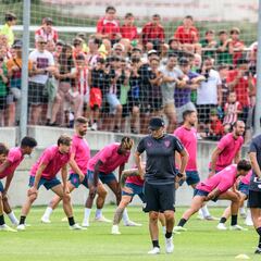 El Amore confía en la llegada de refuerzos desde el Athletic