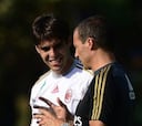 Allegri confirma la titularidad de Kaká: "Parece un chaval"