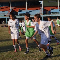 El Real Madrid, primer gran club europeo en embarcar hacia Cuba
