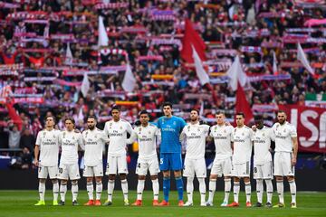 Alineación del Real Madrid: Courtois, Carvajal, Varane, Ramos, Reguilón; Casemiro, Modric, Kroos; Lucas Vázquez, Vinicius y Benzema.