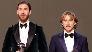 Ramos y Modric, durante los premios The Best.