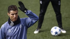 Real Madrid-Napoli team news: James starts, Isco out