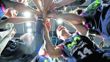 Los jugadores del Movistar Estudiantes celebran una victoria.