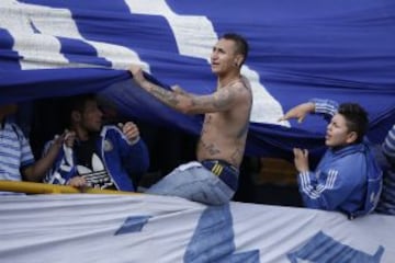 Los hinchas acompa&ntilde;aron a Millonarios a pesar de la crisis de resultados pero presionaron a sus jugadores con el tradicional &quot;Movete Millos movete&quot;.