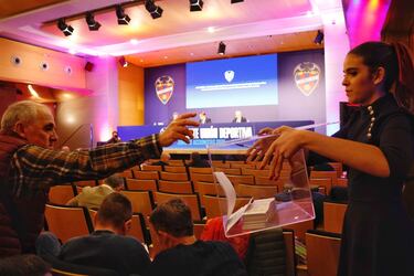 Quico Catalán presenta un plan estratégico hasta 2027