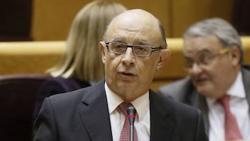 El Confidencial: Montoro exige 41M€ a Madrid, Barça y Atleti