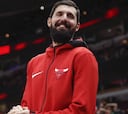 Va en serio: los Jazz negocian para juntar a Mirotic con Rubio