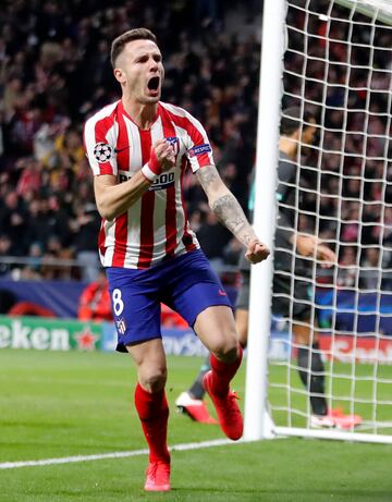 Llegó con 13 años a las categorías inferiores del Atlético de Madrid. Debutó con el primer equipo la temporada 11/12.
