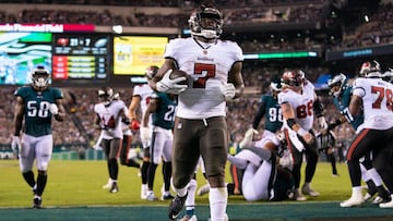 The Tampa Bay Buccaneers got out to a comfortable lead in the first half, but the Philadelphia Eagles got to within a touchdown late in the game.