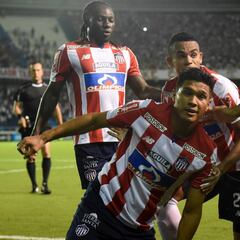 Junior mira ejemplos: Brasileños eliminados en Colombia