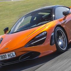 Lo nuevo de Liberty: vueltas en GT con Alonso, Verstappen...