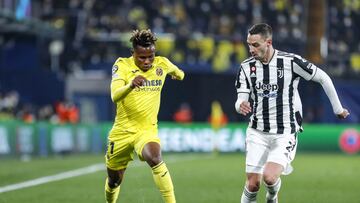 Samu Chukwueze y Mattia De Sciglio.