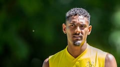 Sébastien Haller, jugador del Borussia Dortmund, durante una sesión de entrenamiento.