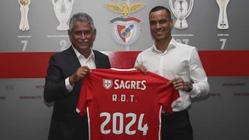 Oficial: Raúl de Tomás, al Benfica