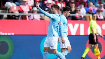 Iker Losada, jugador del Celta, celebra el primer gol de su equipo ante el Girona (1-1), durante el encuentro que disputaron ayer en el estadio Montilivi, correspondiente a la jornada 26 de LaLiga.