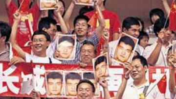 <b>HINCHADA AMIGA. </b>La Federación Japonesa quiere que sus aficionados se unan a la hinchada china.