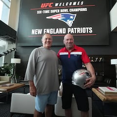 Bill Belichick recibe cinturón de campeón de UFC en visita de New England Patriots
