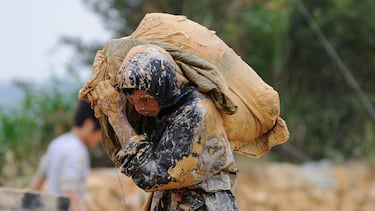 El día que Occidente dijo “no” por ecología y China dijo “sí” por dominar el mundo: así nació el monopolio de las tierras raras