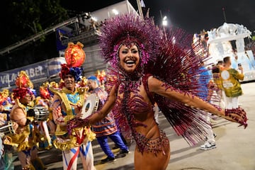 El Carnaval de Río de Janeiro es uno de los mayores eventos a nivel mundial. La calles del país sudamericano se llenan de colorido y fiesta para celebrar esta festividad.