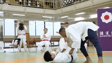 Mbappé y el PSG en modo ‘judo’ en su gira por Japón