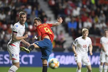 3-0. Paco Alcácer marcó el tercer gol.