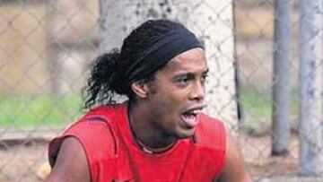 <b>NO VIAJÓ. </b>Desde los servicios médicos del Barça se asegura que Ronaldinho está lesionado.
