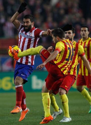 Arda Turan con Jordi Alba.