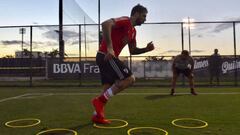 Pratto se retira con molestias y no estará ante Huracán