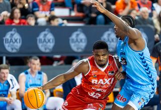 El Manresa respira ganando al Breogán