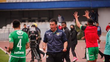 Deportes Antofagasta vs Audax Italiano
Fecha 29 campeonato nacional 2022
El DT. de A. Italiano Juan Jose Ribera celebra el triunfo tras ganar el partido de primera division disputado en el estadio Calvo y Bascunan Antofagasta, Chile.
23/07/2022
EDGARD CROSS-BUCHANAN/PHOTOSPORT