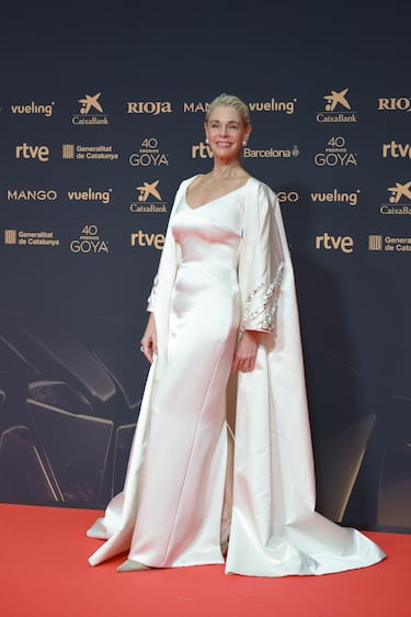 La actriz Belén Rueda posa en la alfombra roja de la 40º edición de los Premios Goya.
