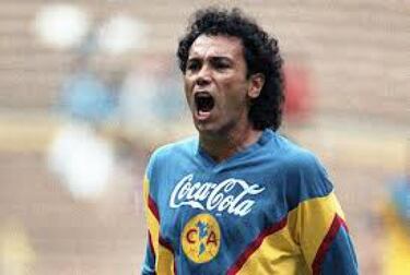 En total 32 futbolistas han vestido la camiseta de América y Pumas.