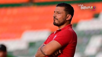 Jorge Gómez, entrenador del Necaxa mexicano. (Foto: Liga MX Femenil).