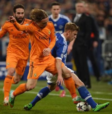 Modric y Max Meyer.