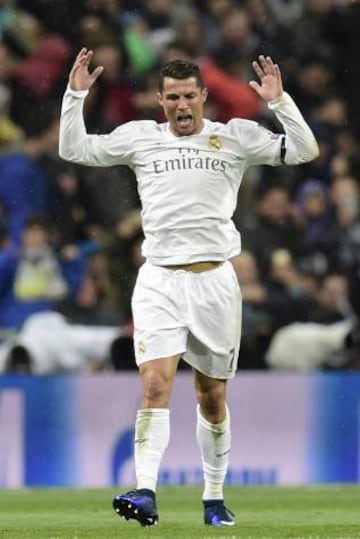 Real Madrid's Portuguese forward Cristiano Ronaldo celebrates after scoring his second goal.