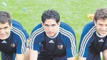 <b>PREPARADOS, LISTOS... </b>De izquierda a derecha, César, Marc Pedraza, Bernabé, Elustondo y Crespo. Hoy les tocará jugar a ellos.