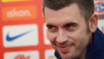 El seleccionador de Croacia, Slaven Bilic, y el portero Stipe Pletikosa, en una rueda de prensa.