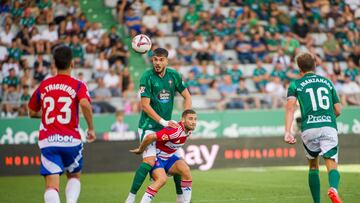 Puric, el gigante serbio que sigue creciendo en el Racing de Ferrol