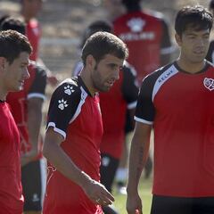 La media de edad del Rayo Vallecano roza la treintena