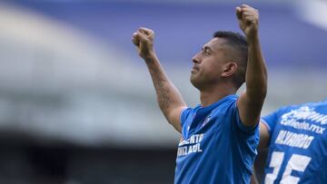 El mediocampista de Cruz Azul se sometió a una limpieza articular de la rodilla izquierda por desgaste. Aún existe la posibilidad de regresar para el presente torneo.