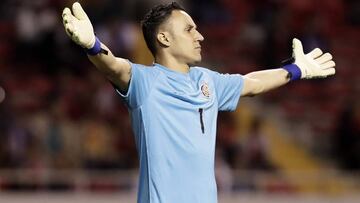 AME1581. SAN JOS&Eacute; (COSTA RICA), 26/03/2019.- El arquero de Costa Rica Keylor Navas reacciona ante Jamaica este martes, durante un partido amistoso entre Costa Rica y Jamaica, en San Jos&eacute; (Costa Rica). EFE/ Jeffrey Arguedas