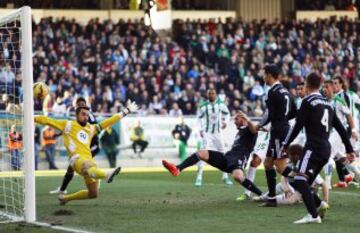 Benzema marca el 1-1.