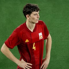 Pau Torres: "Estoy feliz por la medalla y con ganas de jugar otra final"