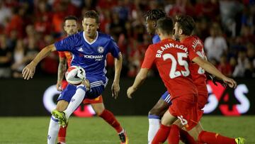 Un gol de Cahill da al Chelsea la victoria ante el Liverpool