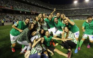 Los verdiblancos celebraron el ascenso.