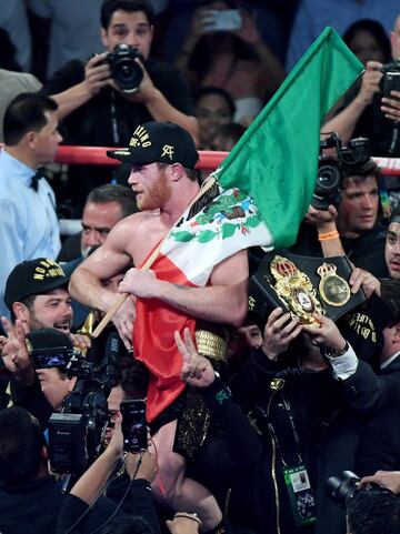 'Canelo' Álvarez festejó su triunfo sobre Gennady Golovkin