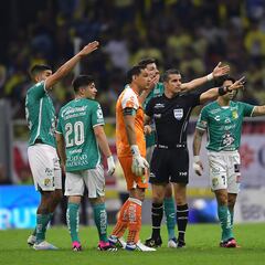 Fernando Hernández podría irse hasta 15 partidos suspendidos por rodillazo a jugador de León