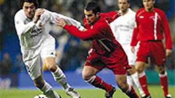 <B>A LA ESPERA</B>. Tote no jugó anoche contra el Mallorca porque negociaba su traspaso al Betis.